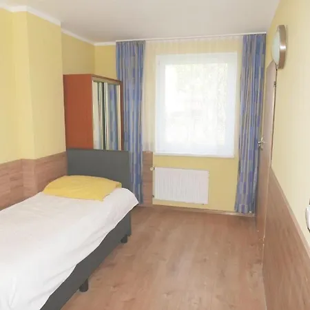 בית אירוח Reda *