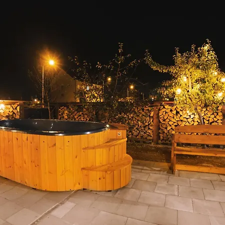 בית אירוח Reda *